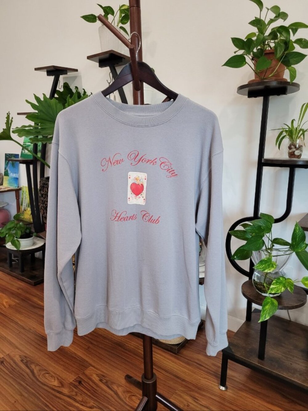 NWOT Golden Hour Womens NYC Hearts Club Graphic Sweatshirt Gray, Size M